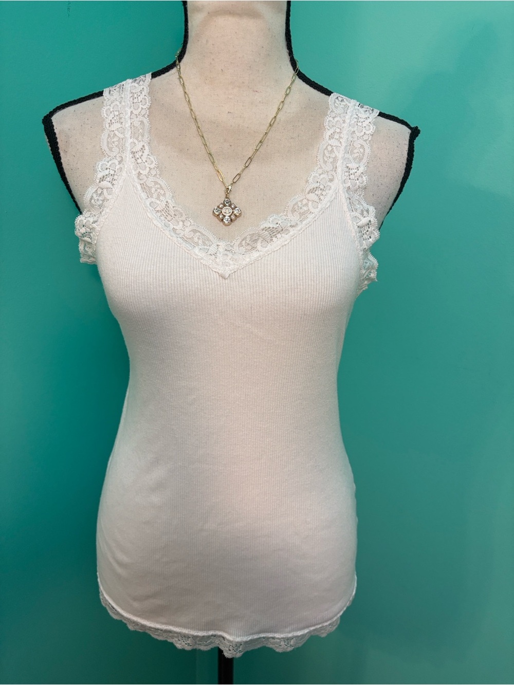 Northcrest White Lace-Trim Ribbed Tank Top